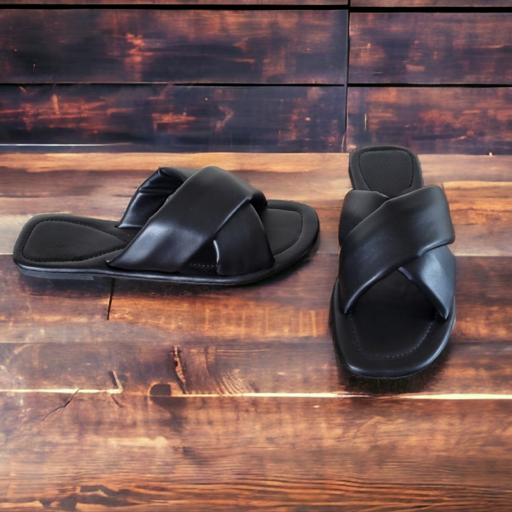 Sandals - Picture 3 of 3